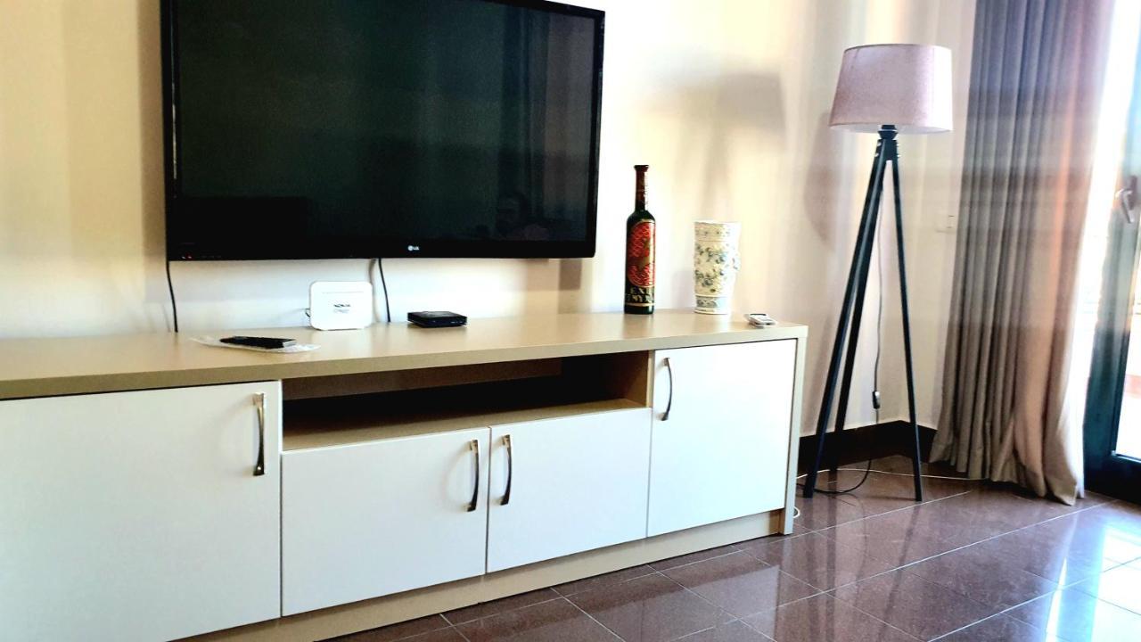 Star Apartment Τίρανα Εξωτερικό φωτογραφία